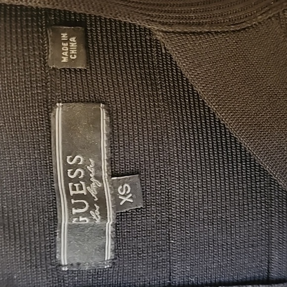 Guess open back, v neck,slim dress size xs - Picture 5 of 5